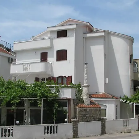 Bonus Apartman *