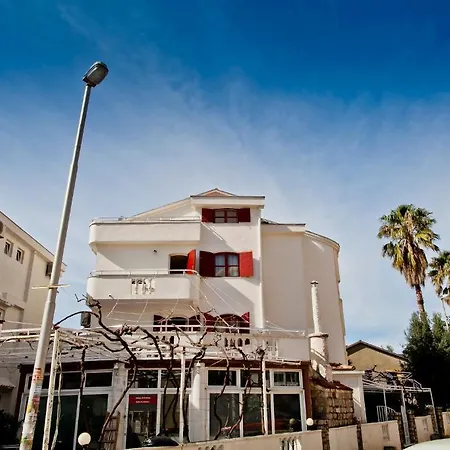 Bonus Apartman Budva